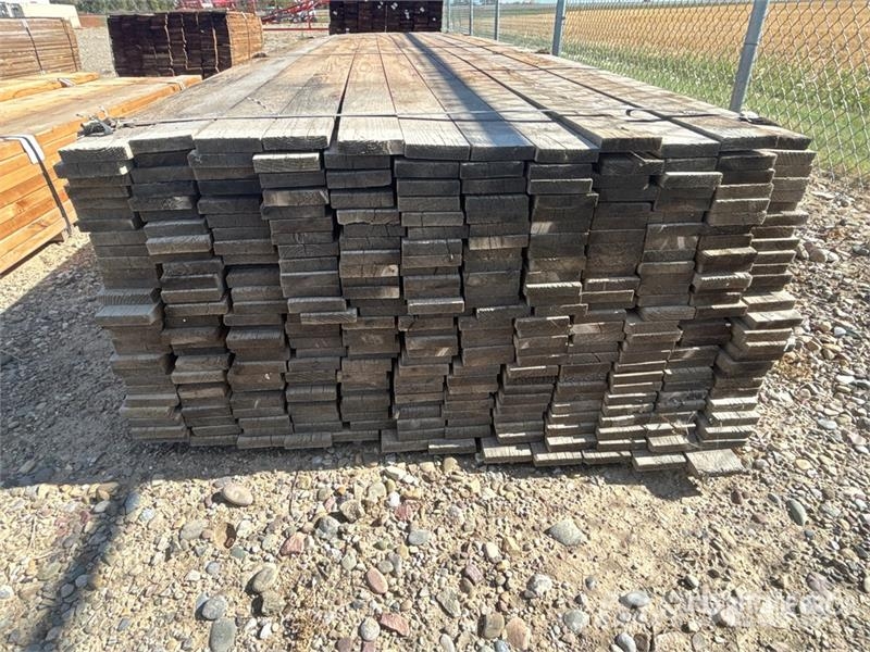 Quantity of 1 in x 4 in x 12 ft Lumber 其他組件