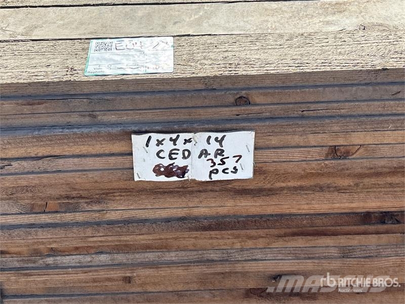 Quantity of 1 in x 4 in x 12 ft Lumber 其他組件