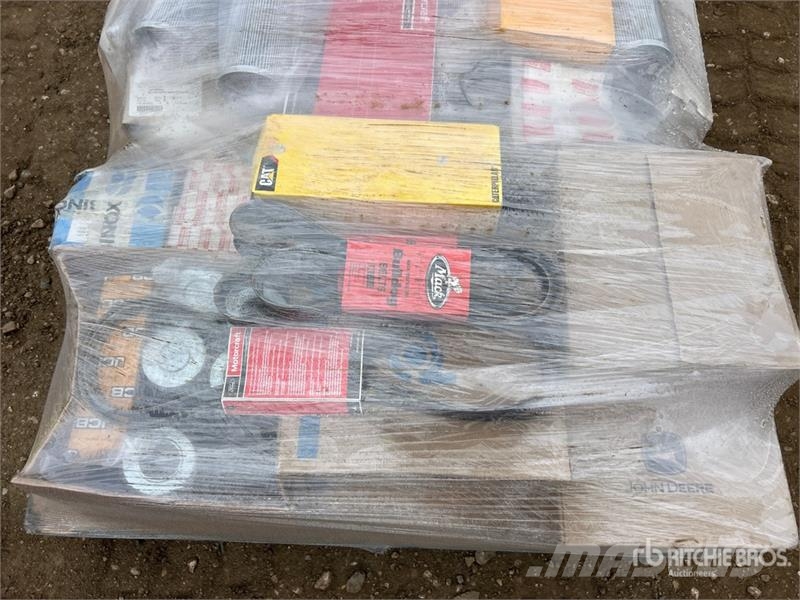  Quantity of (1) Pallets of Parts and Shop Supplies Andre komponenter