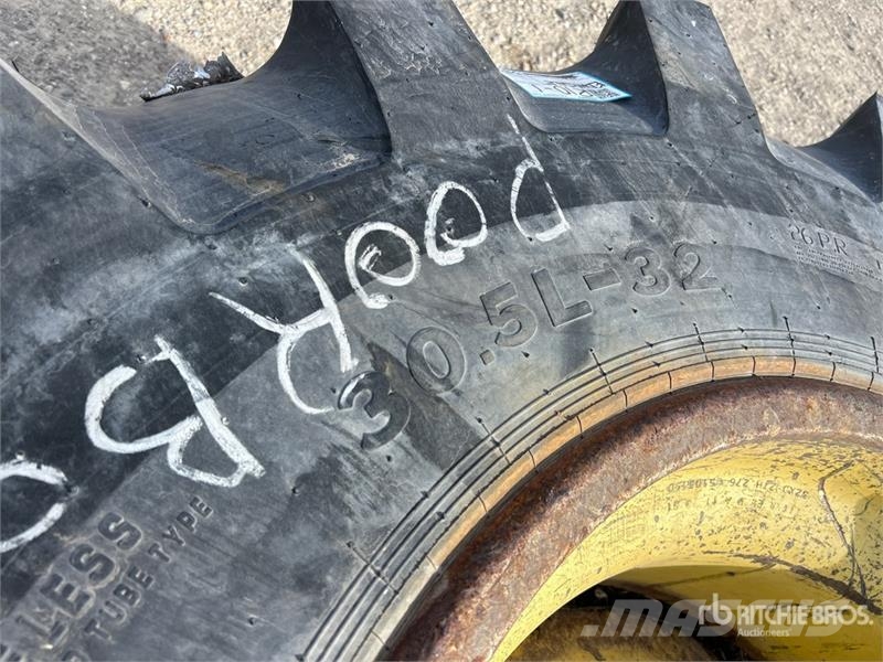 Quantity of (1) Primex 30.5L-32 Tires (Unused) - F Gume, točkovi i felne