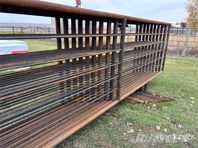 Quantity of (10) 24 ft x 5 ft 3 in Heavy Duty Live Livdyr annet utstyr