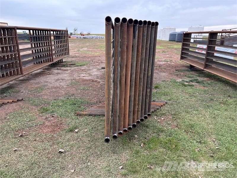  Quantity of (10) 24 ft x 5 ft 3 in Heavy Duty Live ماكينات وملحقات مواش أخرى