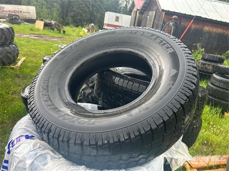  Quantity of (10) 265/75R16 Tires Opony, koła i felgi