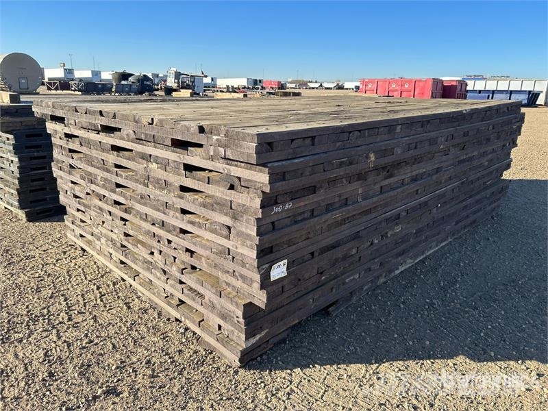  Quantity of (10) 7 ft 2 in x 12 ft Access Mats ملحقات وقطع غيار معدات الحفر