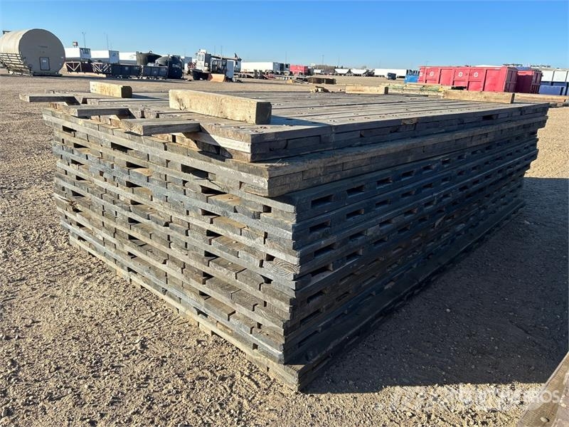  Quantity of (10) 7 ft 2 in x 12 ft Access Mats ملحقات وقطع غيار معدات الحفر