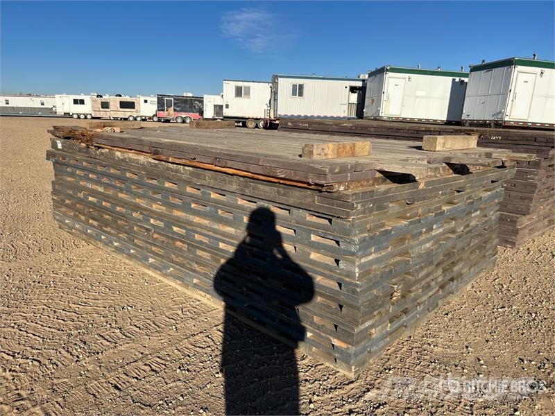  Quantity of (10) 7 ft 2 in x 12 ft Access Mats ملحقات وقطع غيار معدات الحفر