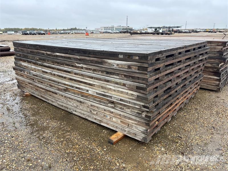 Quantity of (10) 7 ft x 12 ft 10 in x 3 in Wood Ma Аксесоари и резервни части за пробивни машини