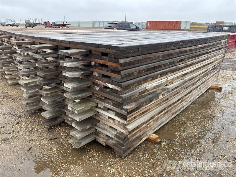 Quantity of (10) 7 ft x 12 ft 10 in x 3 in Wood Ma Аксесоари и резервни части за пробивни машини