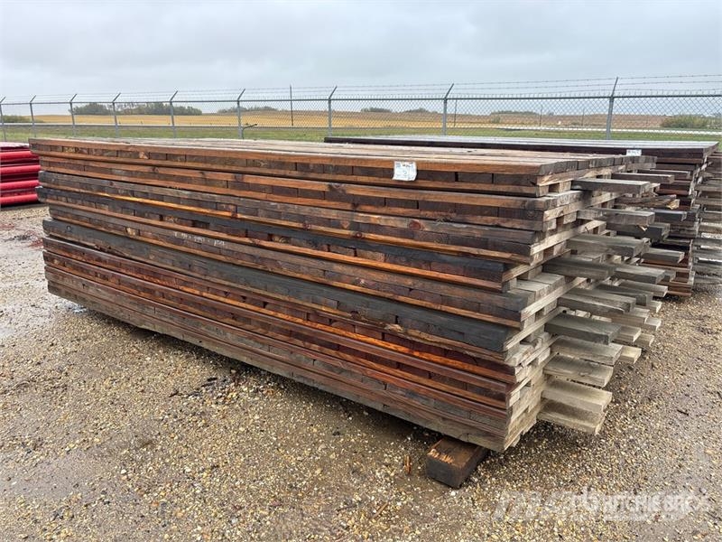 Quantity of (10) 7 ft x 12 ft 10 in x 3 in Wood Ma Аксесоари и резервни части за пробивни машини