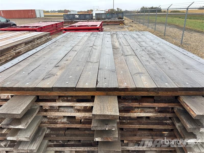 Quantity of (10) 7 ft x 12 ft 10 in x 3 in Wood Ma Аксесоари и резервни части за пробивни машини