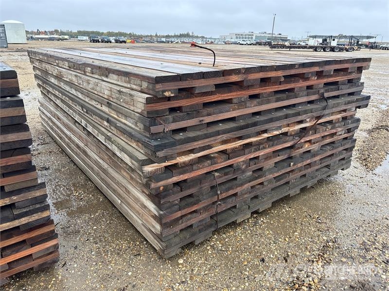 Quantity of (10) 7 ft x 12 ft 10 in x 3 in Wood Ma Аксесоари и резервни части за пробивни машини