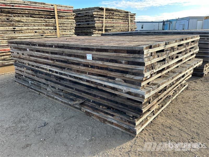 Quantity of (10) 8 ft x 12 ft Wood Access Mats Accesorios y repuestos para equipos de perforación