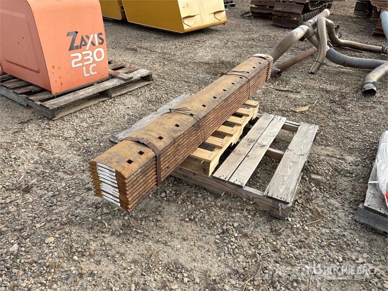  Quantity of (10) Grader Cutting Edge Muut
