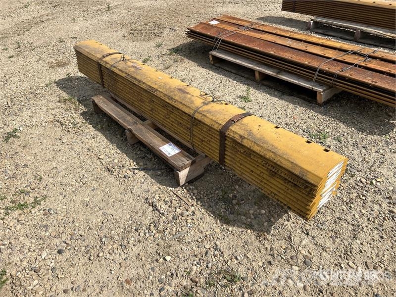 Quantity of (10) Grader Cutting Edges (Unused) Drugi deli