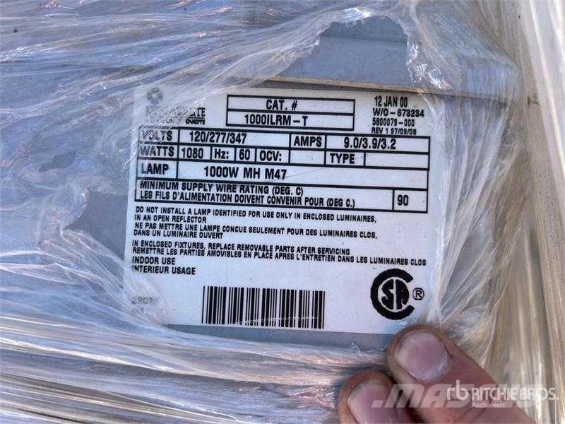  Quantity of (10) Lighting Fixtures مكونات أخرى