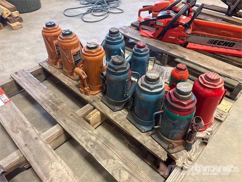  Quantity of (10) Miscellaneous Hydraulic Bottle Ja معدات البناء - غير ذلك
