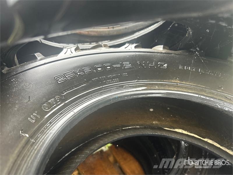 Quantity of (10) Mixed Tires Tyres, wheels and rims