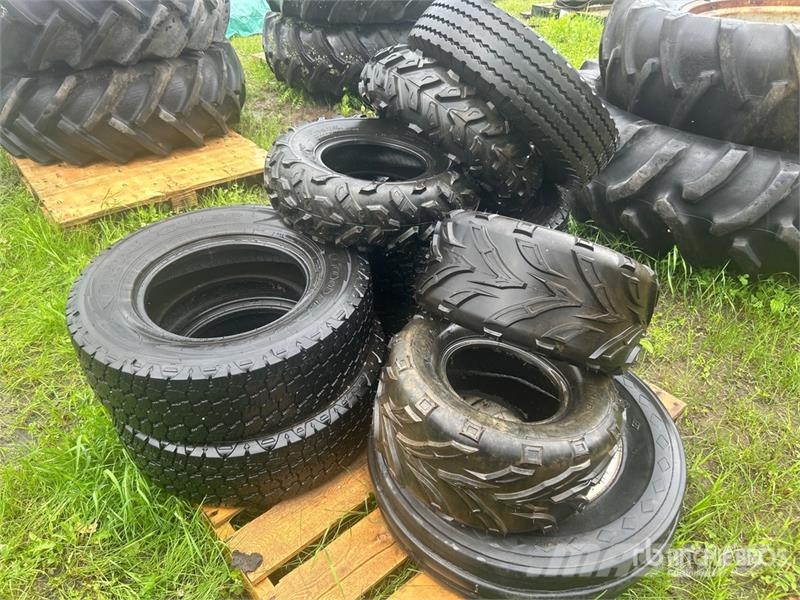  Quantity of (10) Mixed Tires Tyres, wheels and rims