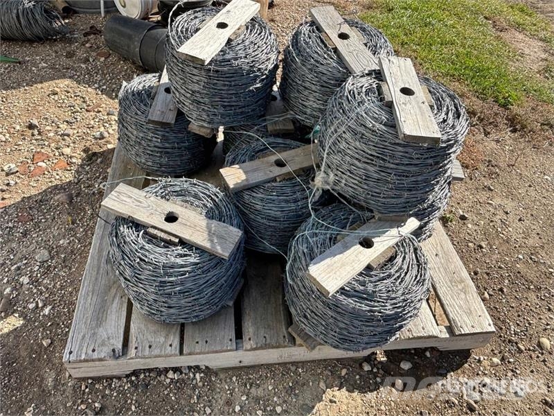  Quantity of (10) Rolls Barbed Wire (Unused) Gradbeništvo - drugo
