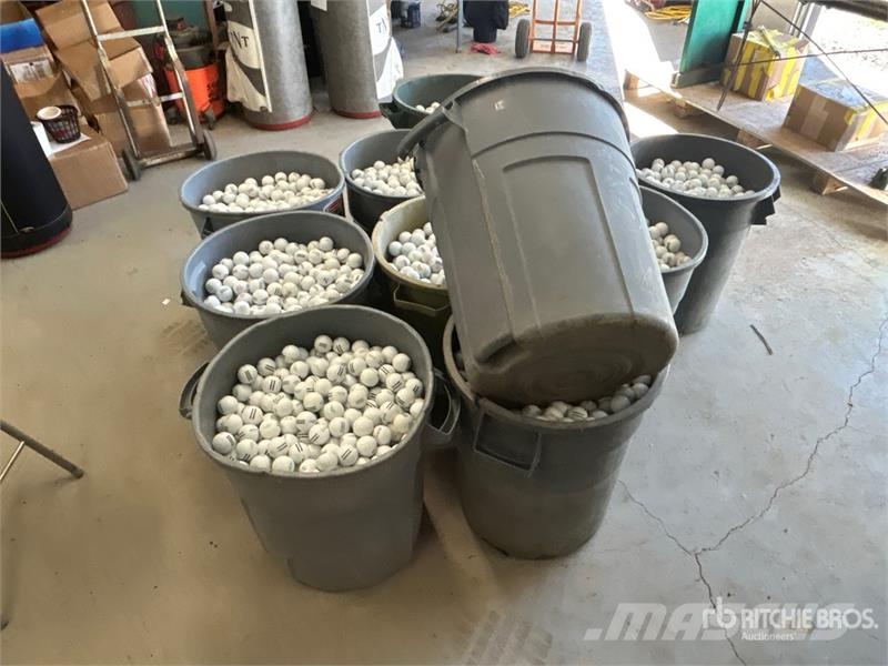  Quantity of \ - 10500 Golf Balls Muut maatalouskoneet
