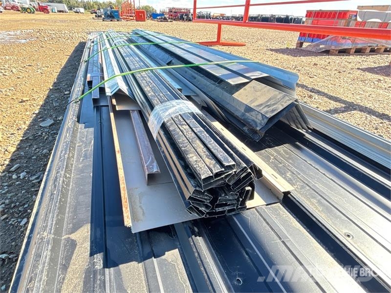 Quantity of (11) 21 ft x 3 ft Galvanized Metal Roo Seilwinden, Bauaufzüge und Lastenaufzüge