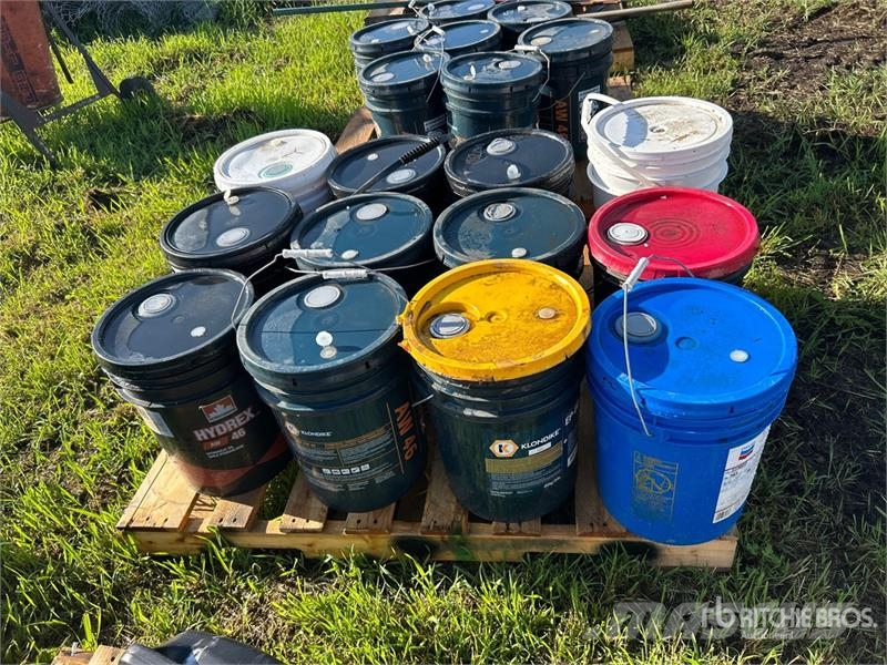 Quantity of (11) 5 gal Pails of Assorted Lubricant Ďalšie komponenty