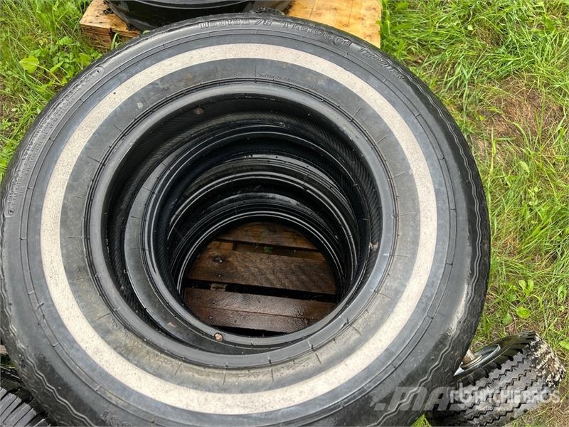 Quantity of (11) Mixed Tires Tyres, wheels and rims