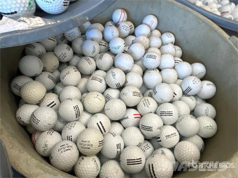 Quantity of + \ - 11000 Range Golf Balls Lantbruk - Övrigt