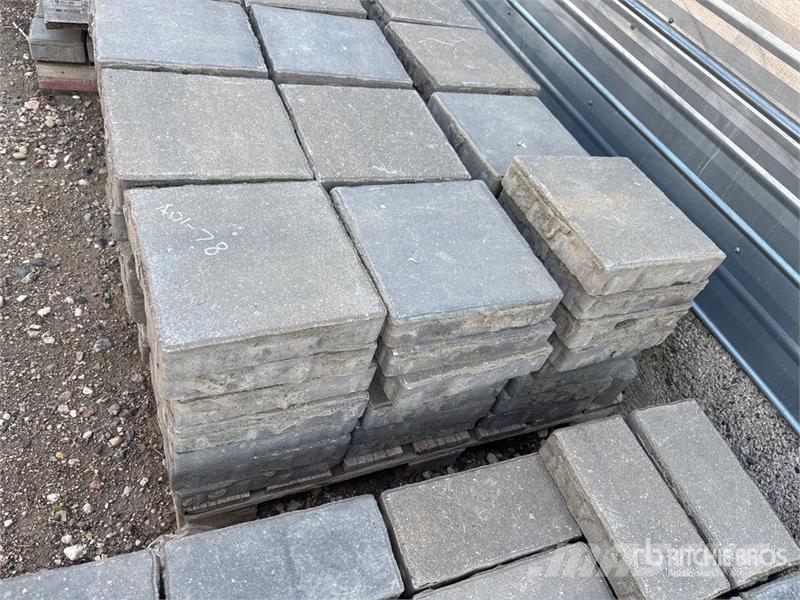 Quantity of (113) 12 in x 12 in Blocks Drugi deli