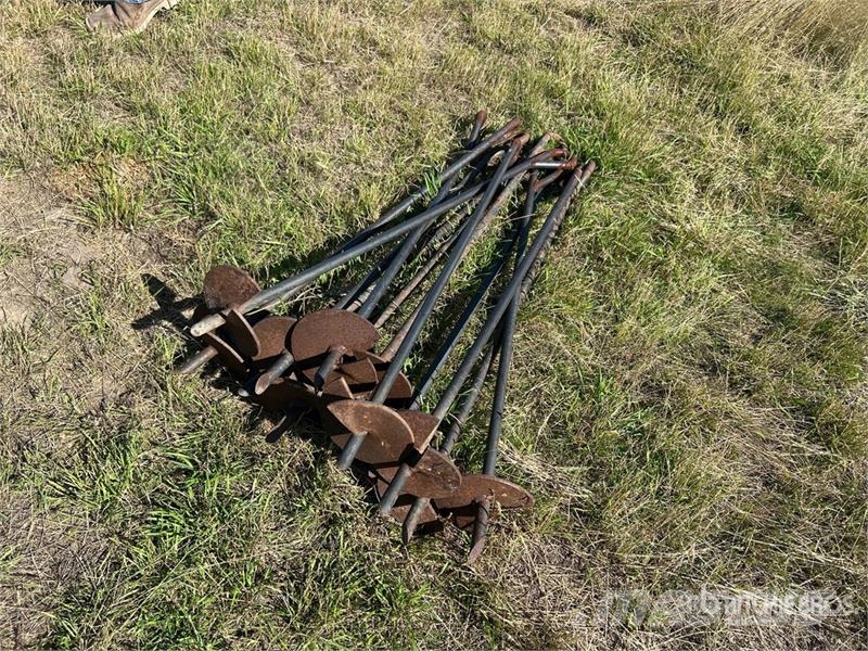 Quantity of (12) 36 in Grain Bin Anchor Muut maatalouskoneet
