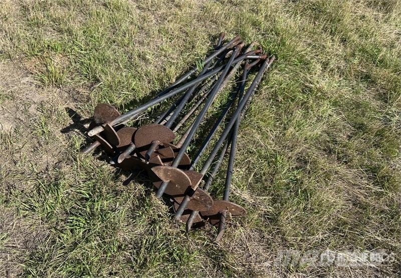  Quantity of (12) 36 in Grain Bin Anchor Muut maatalouskoneet