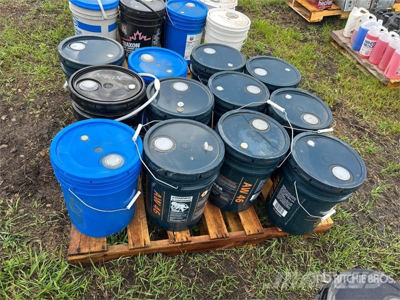  Quantity of (12) 5 gal Pails of Assorted Oil & Lub Ďalšie komponenty