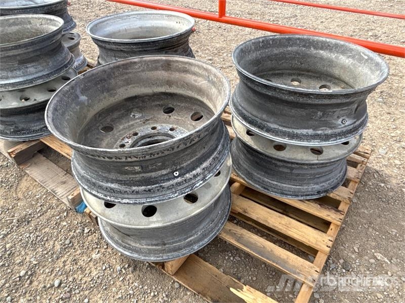  Quantity of (12) Aluminum Wheels Pneumatiky, kola a ráfky