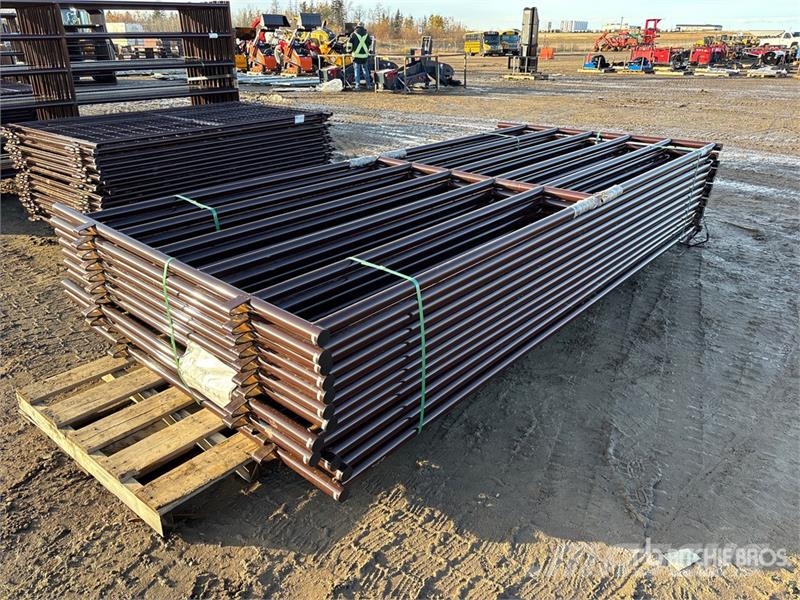Quantity of (12) BYT HDALYPNL12 12 ft x 5 ft 10 i Ostale mašine i oprema za stoku