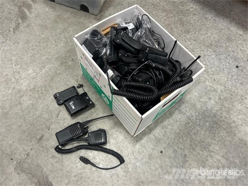Quantity of (12) Icom IC-F4101D Radios Ďalšie komponenty