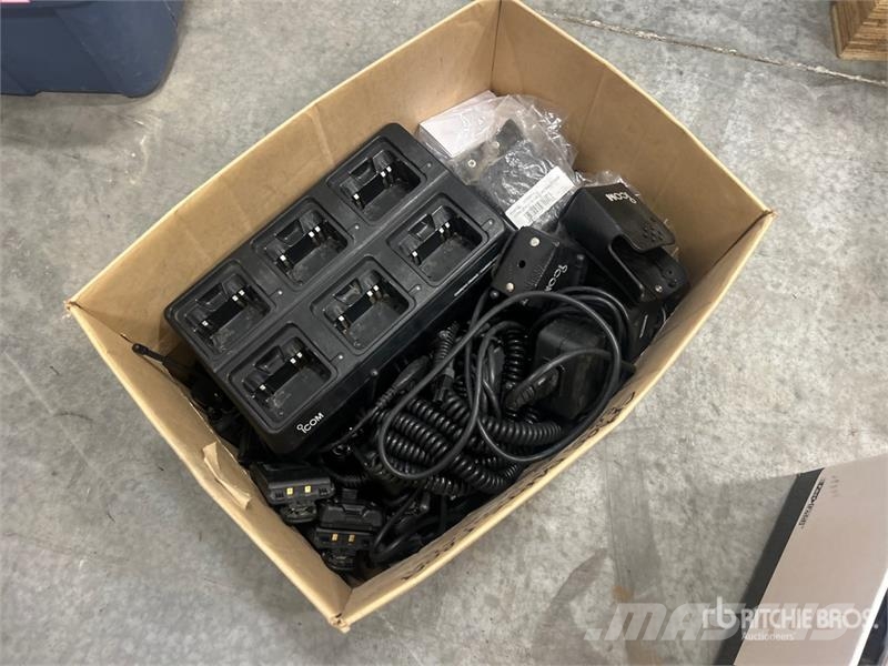 Quantity of (12) Icom IC-F4101D Radios Ďalšie komponenty