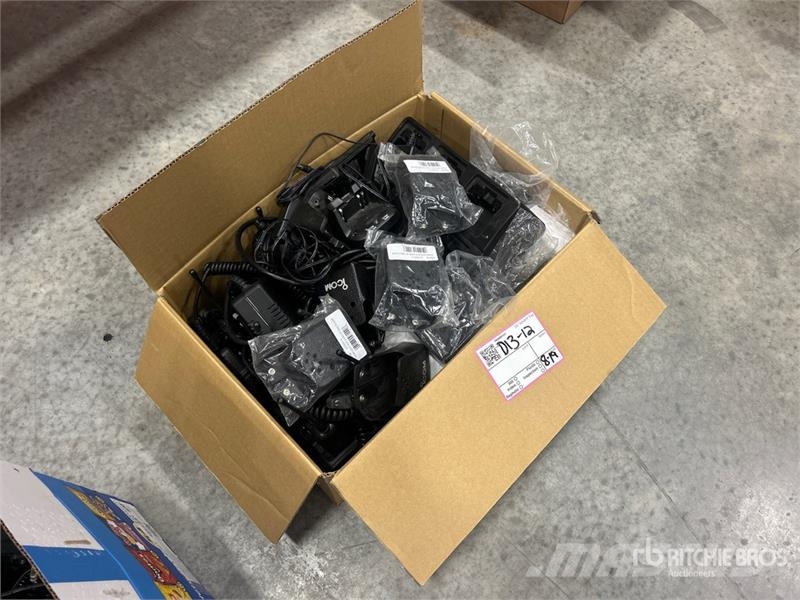  Quantity of (12) Icom IC-F4101D Radios Ďalšie komponenty