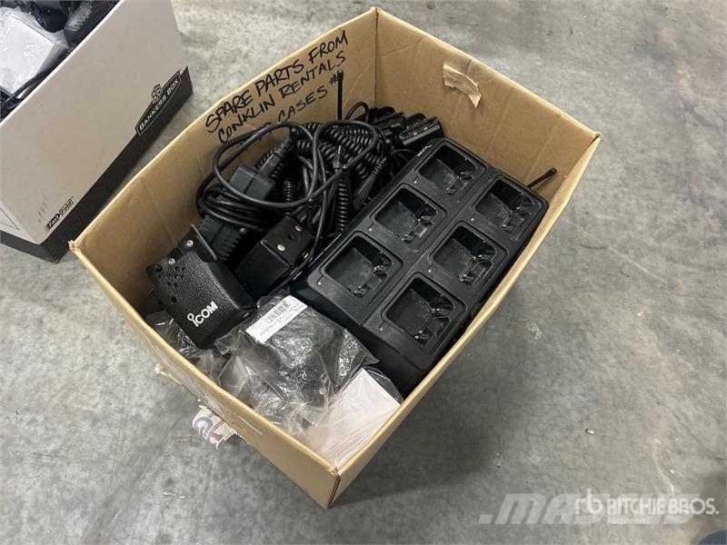 Quantity of (12) Icom IC-F4101D Radios Ďalšie komponenty