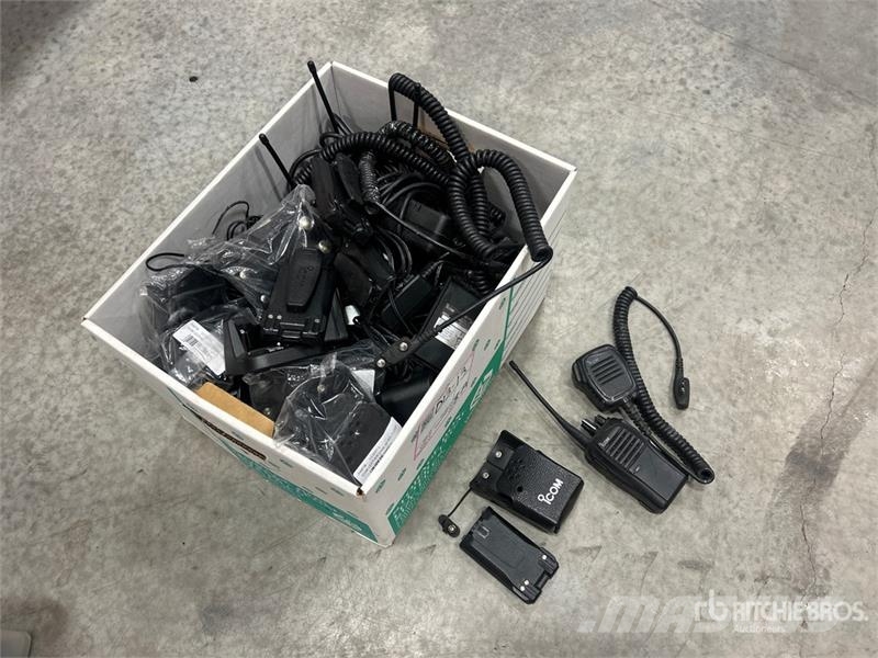Quantity of (12) Icom IC-F4101D Radios Ďalšie komponenty