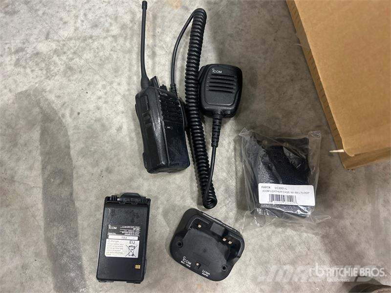 Quantity of (12) Icom IC-F4101D Radios Ďalšie komponenty