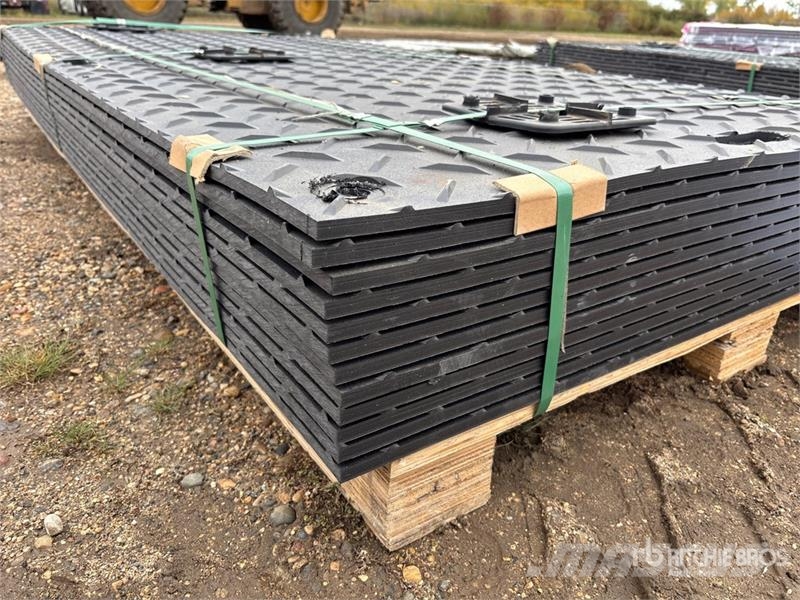 Quantity of (12) SKLP SK-LJB12 94 in x 47 in Poly Transport - Övriga