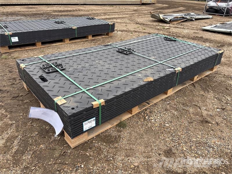Quantity of (12) SKLP SK-LJB12 94 in x 47 in Poly Transport - Övriga
