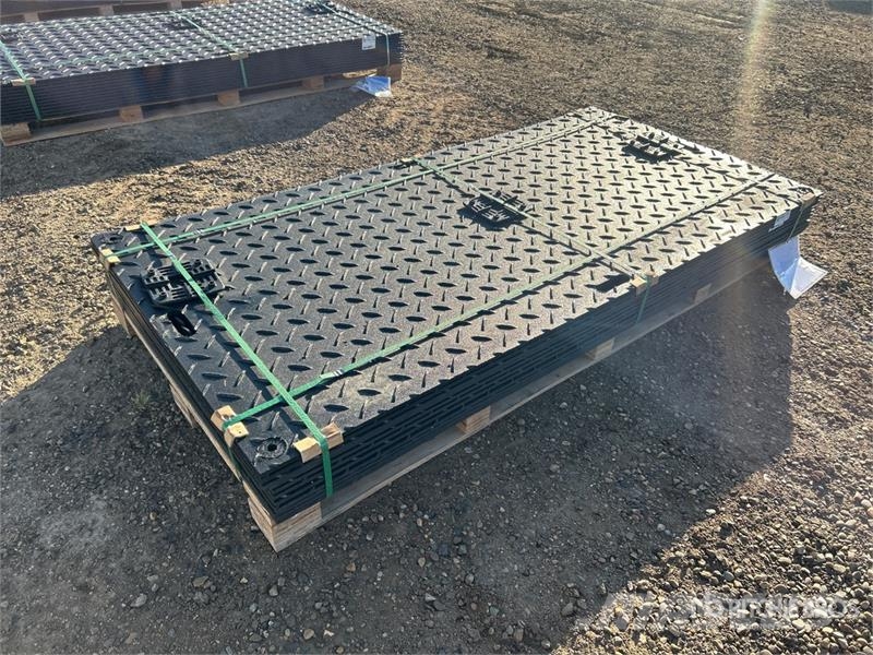 Quantity of (12) SKLP SK-LJB12 94 in x 47 in Poly Transport - Autres