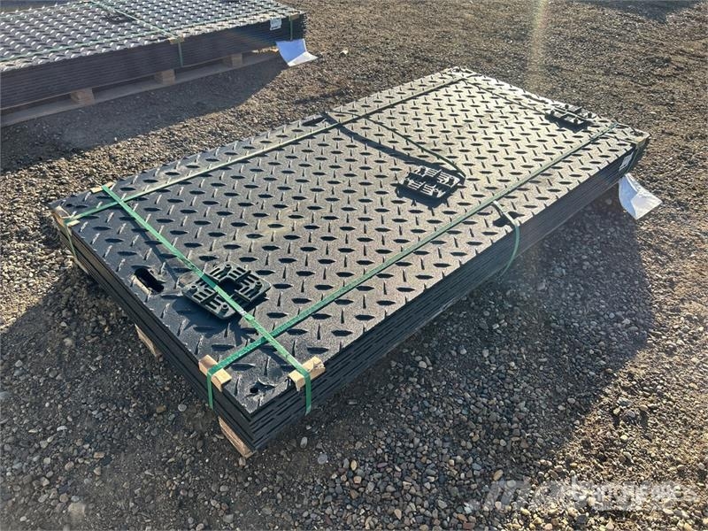 Quantity of (12) SKLP SK-LJB12 94 in x 47 in Poly Transport - Autres