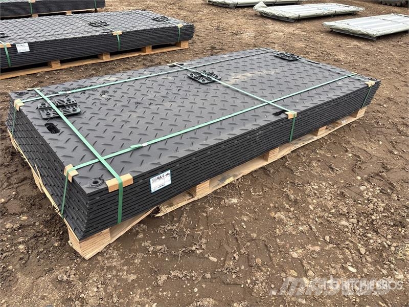  Quantity of (12)  SKLP SK-LJB12 94 in x 47 in Poly Transport - Övriga