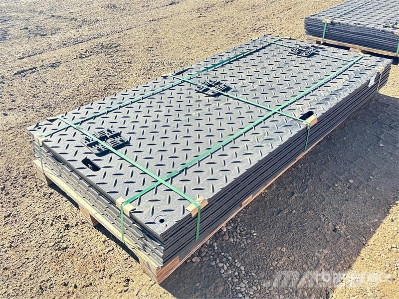 Quantity of (12) SKLP SK-LJB12 94 in x 47 in Poly Transport - Autres