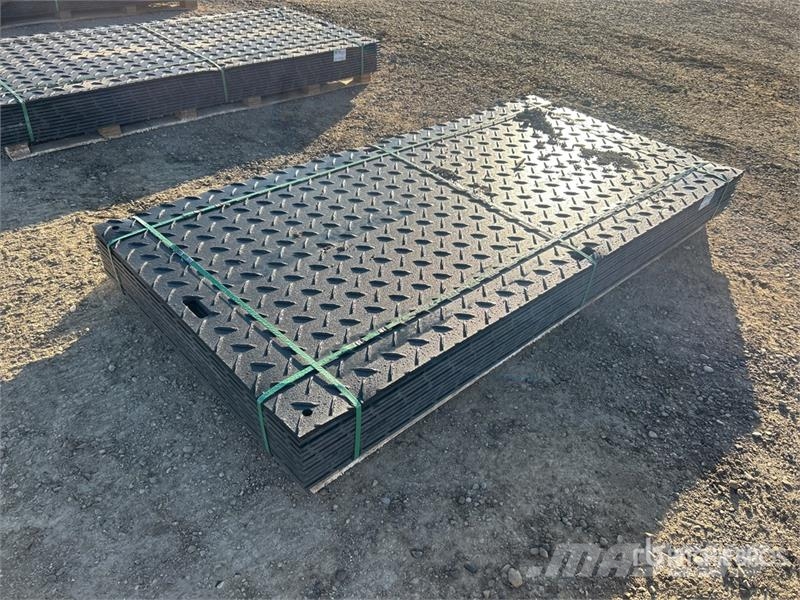 Quantity of (12) SKLP SK-LJB12 94 in x 47 in Poly Transport - Autres