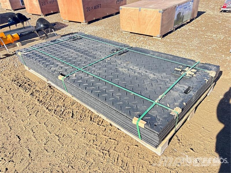 Quantity of (12) SKLP SK-LJB12 94 in x 47 in Poly Transport - Autres