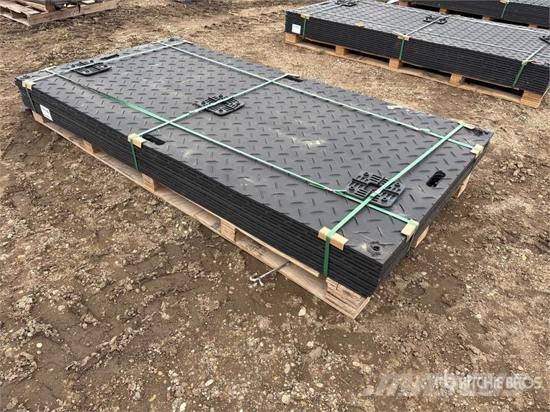  Quantity of (12)  SKLP SK-LJB12 94 in x 47 in Poly Transport - Övriga