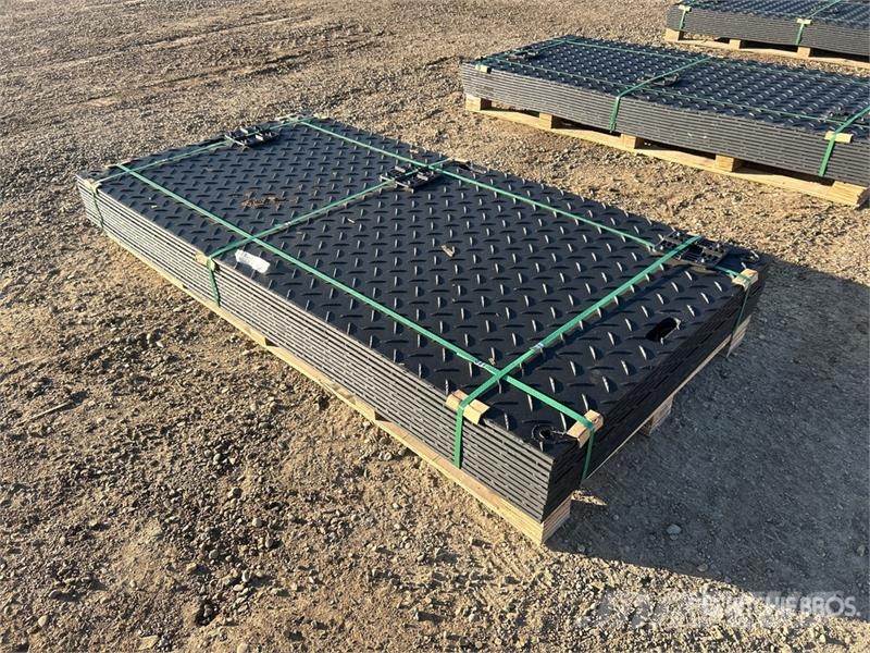 Quantity of (12) SKLP SK-LJB12 94 in x 47 in Poly Transport - Autres